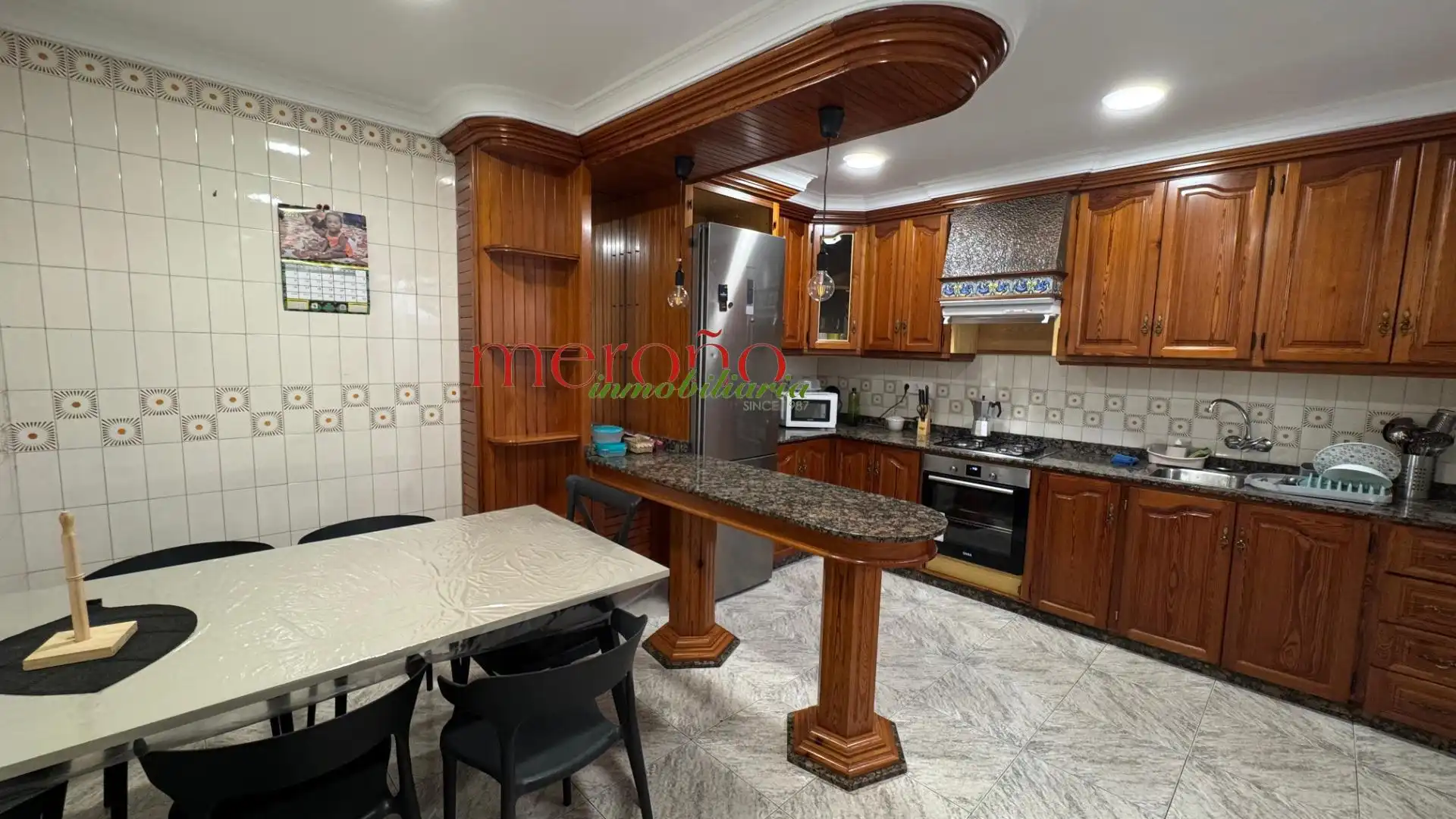 Habitación en Plaza Crevillente - Antiguos Juzgados - El Asilo