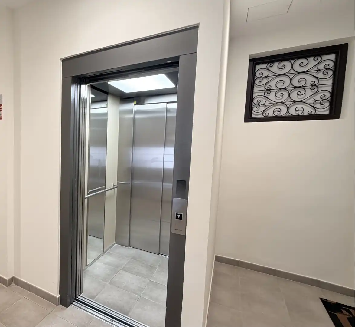 Piso en venta en Madrid con Aire acondicionado, Calefacción y Terraza