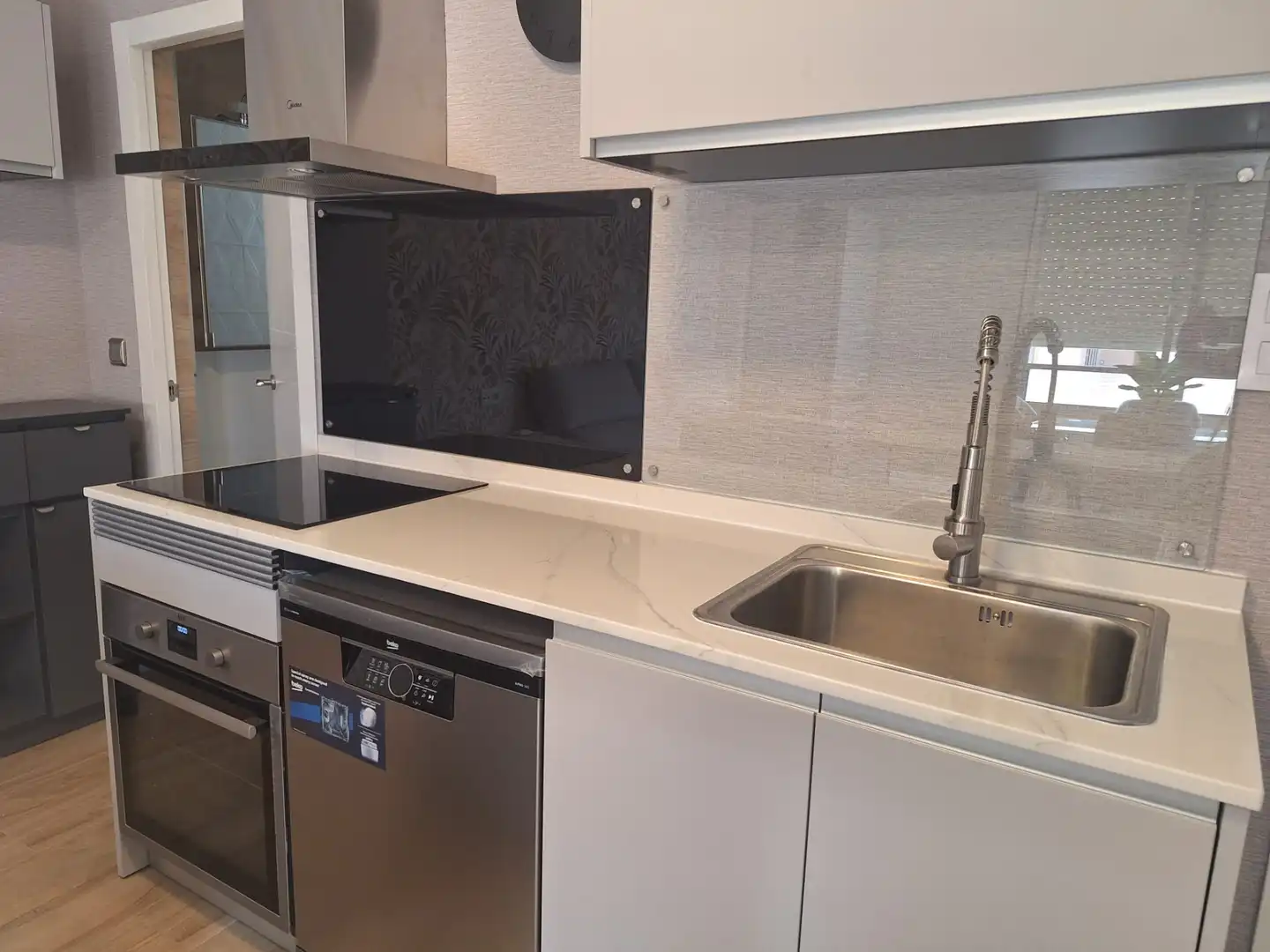 Cuina de Pis de lloguer en Cartagena amb Aire condicionat, Calefacció i Terrassa