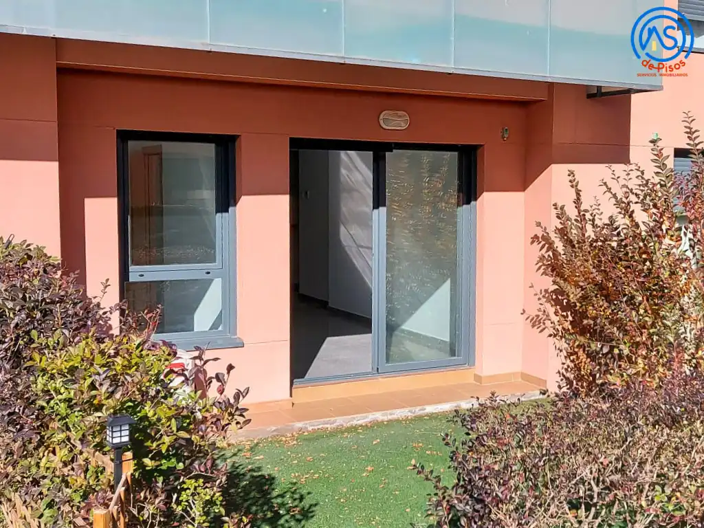 Flat for rent in Calle Ramón y Cajal, 29, Cadrete
