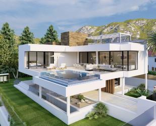 Vista exterior de Casa o xalet en venda en Marbella amb Jardí privat i Terrassa