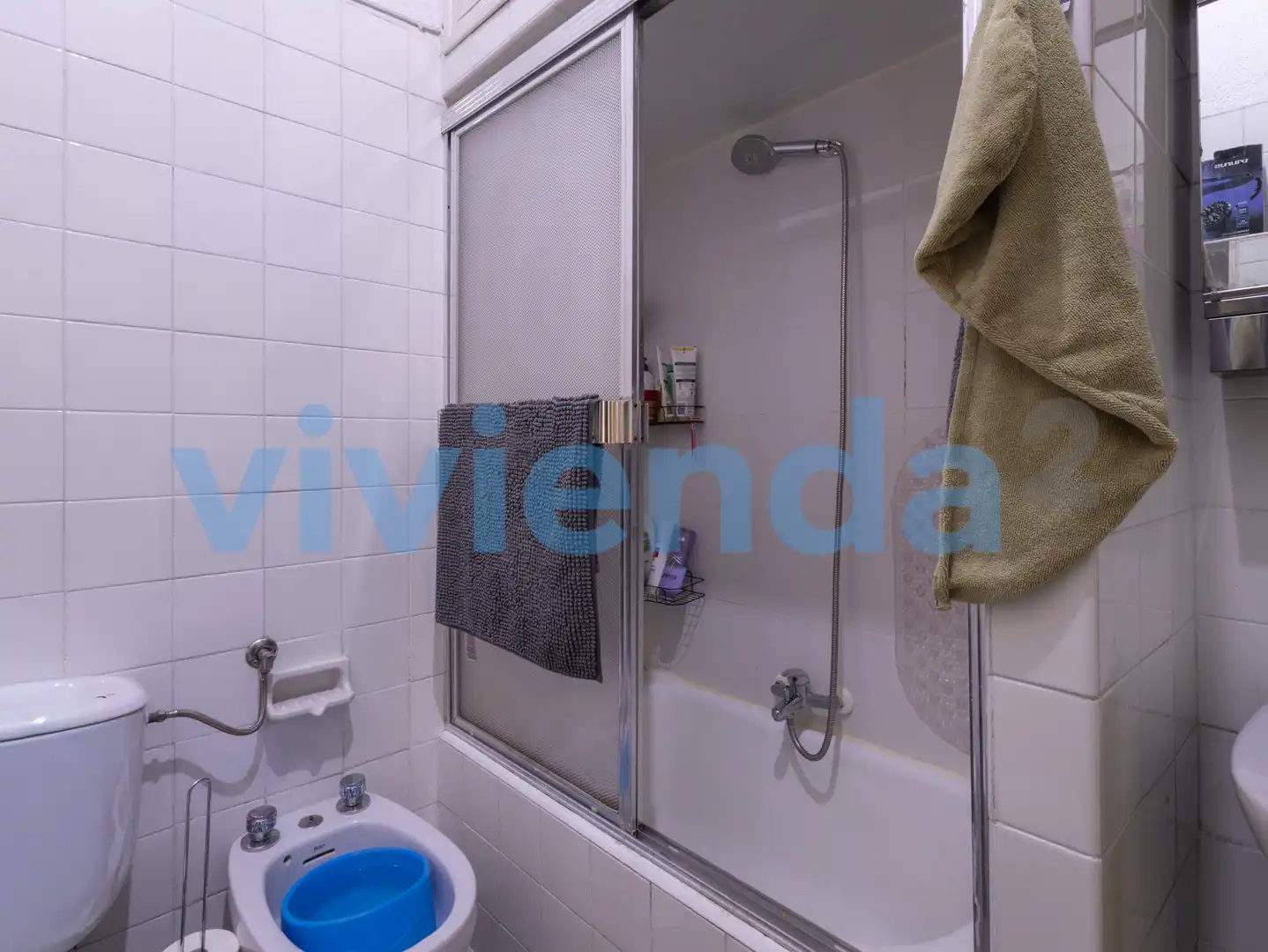 Badezimmer von Wohnung zum Verkauf in Madrid mit Heizung und Balkon