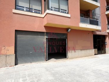 Locale commerciale in vendita a Valls