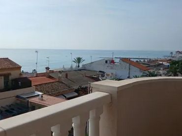 Mini appartamento con ascensore in vendita a Moncófar Playa