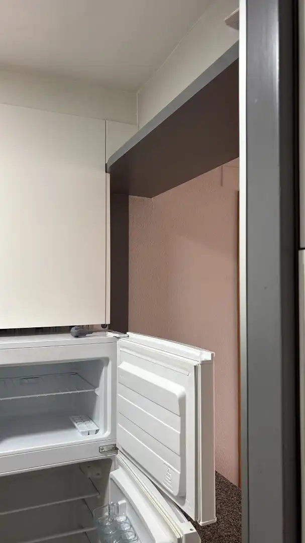 Dormitori de Apartament de lloguer en Vigo  amb Calefacció, Parquet i Moblat