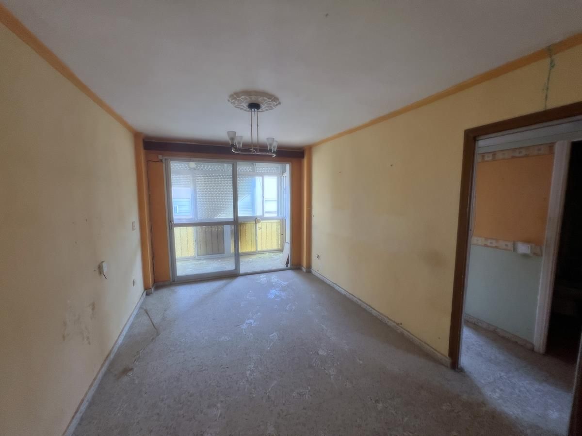 Flat for sale in San Alberto - La Alcubilla - Florisol, Bailén - Miraflores, Málaga Capital