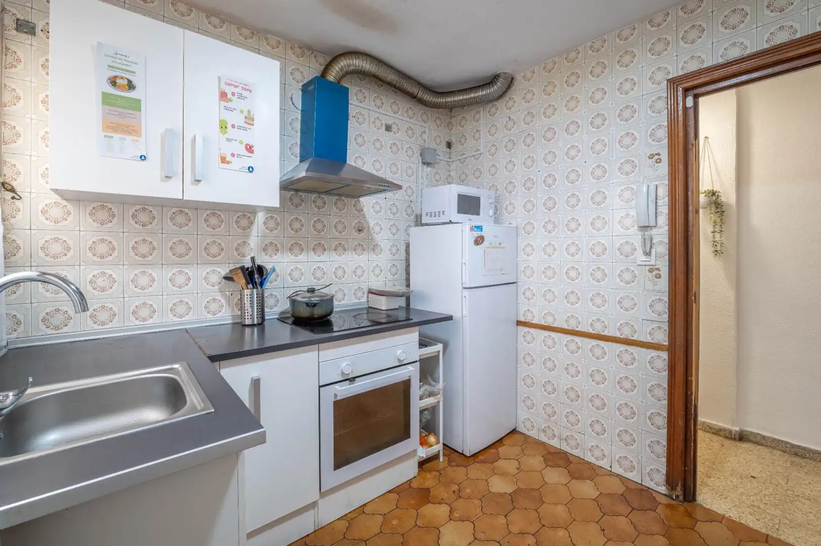 Kitchen of Flat for sale in Granada