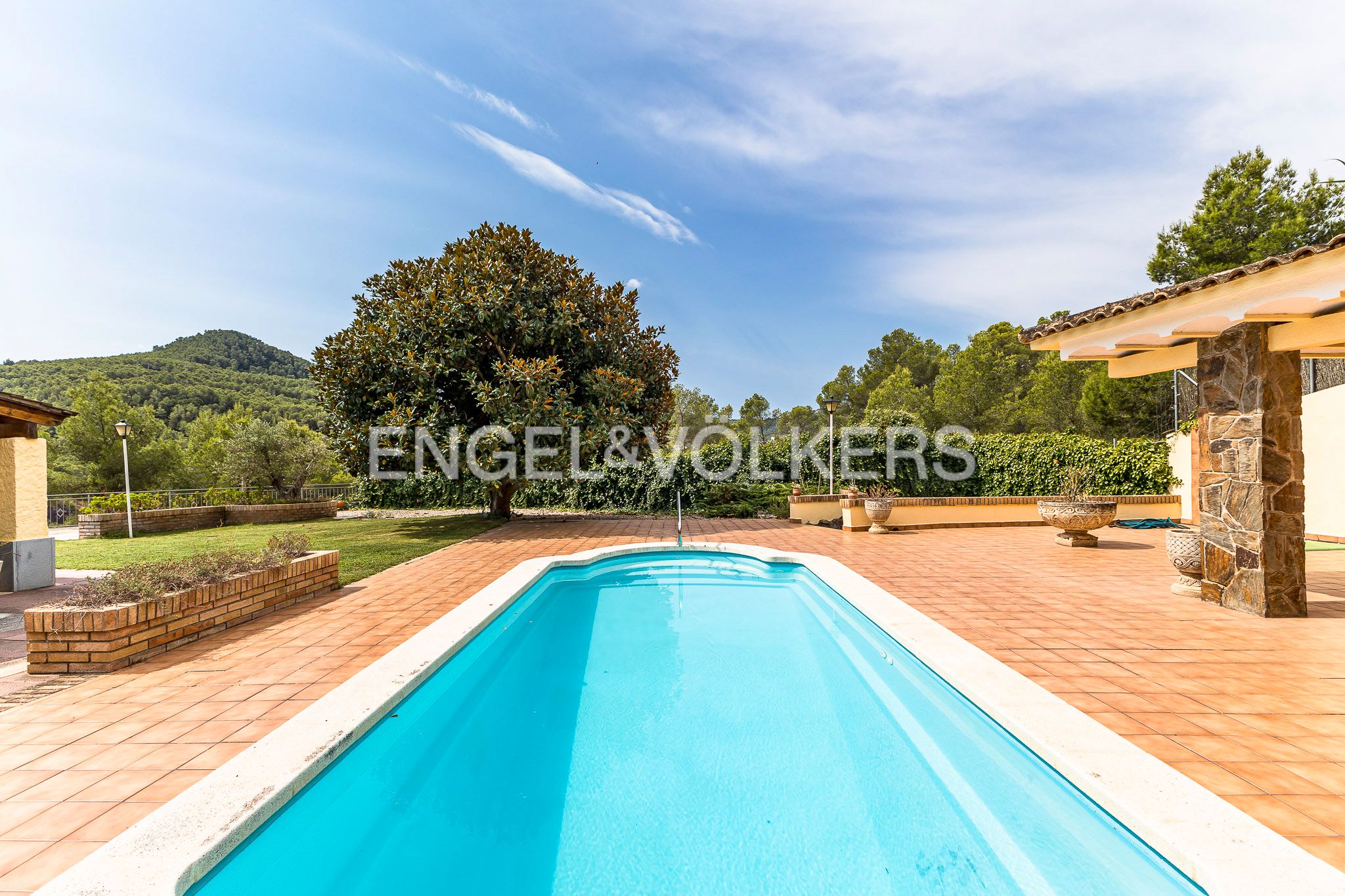 Swimming pool of House or chalet for sale in Vallirana  with Air Conditioner, Heating and Private garden