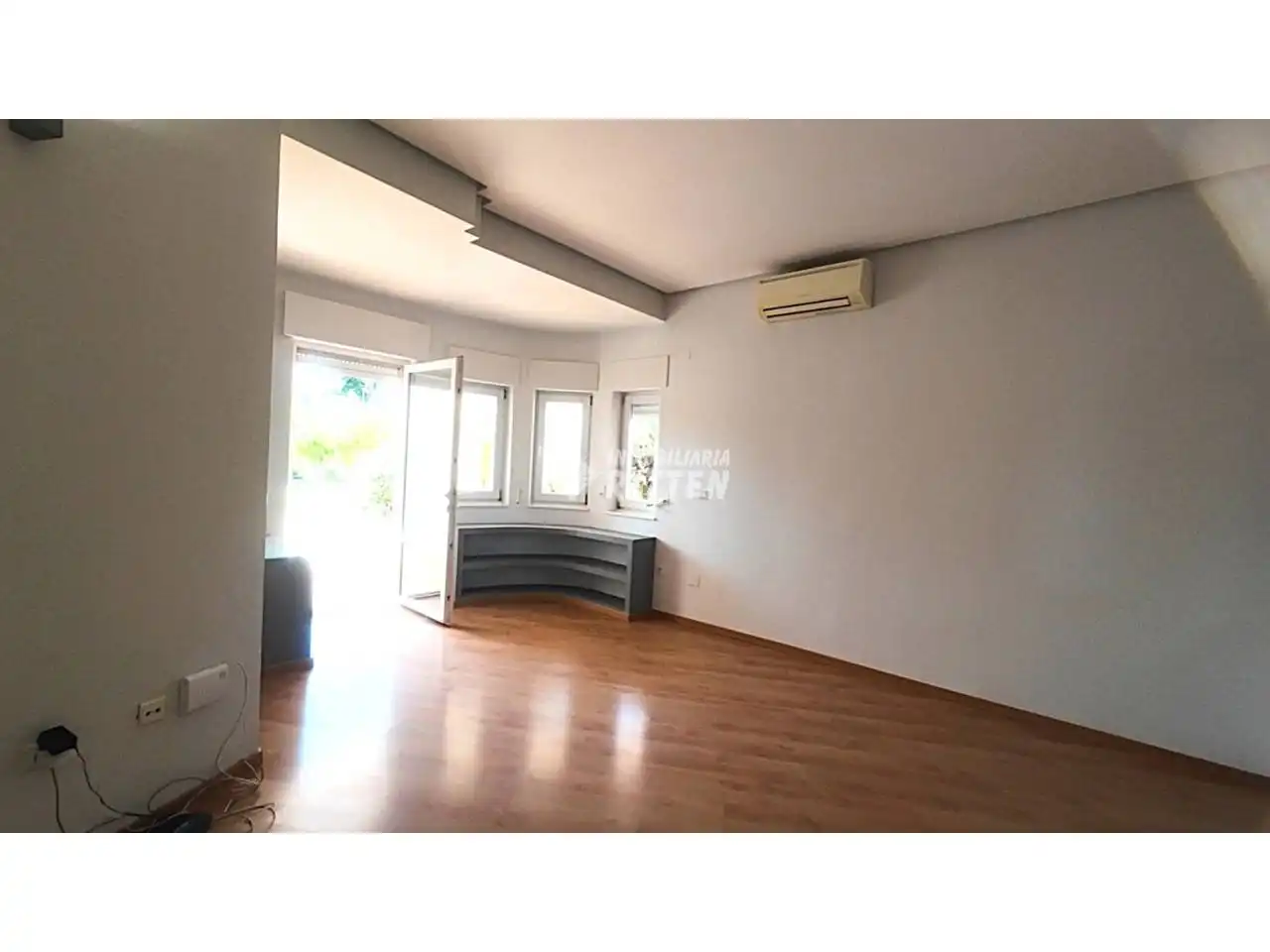 Sala d'estar de Casa o xalet en venda en Cartagena amb Aire condicionat, Jardí privat i Terrassa