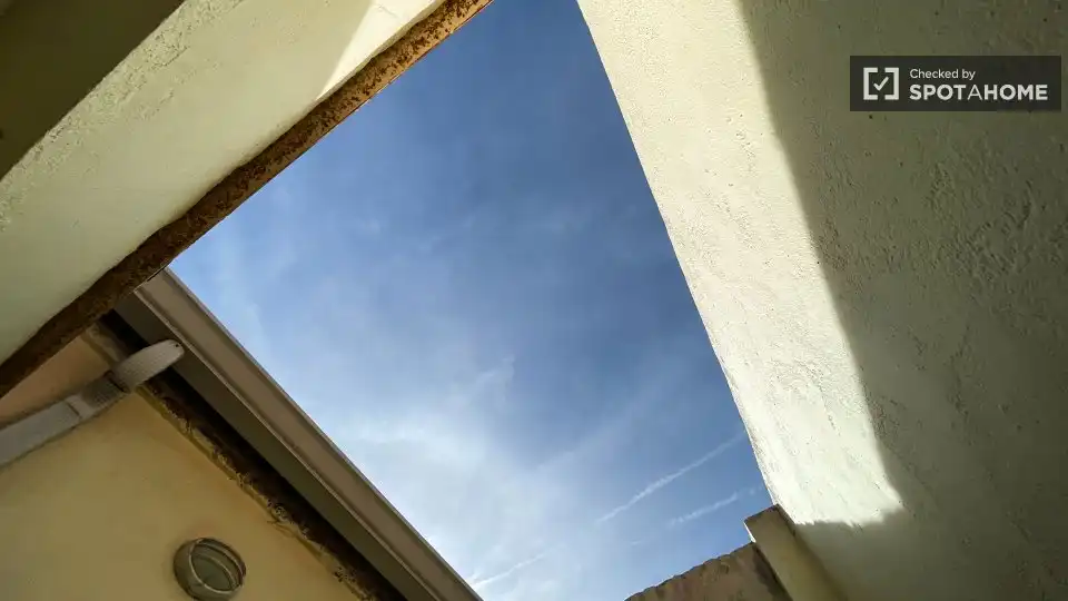 Vista exterior de Pis de lloguer en Madrid amb Aire condicionat, Calefacció i Moblat