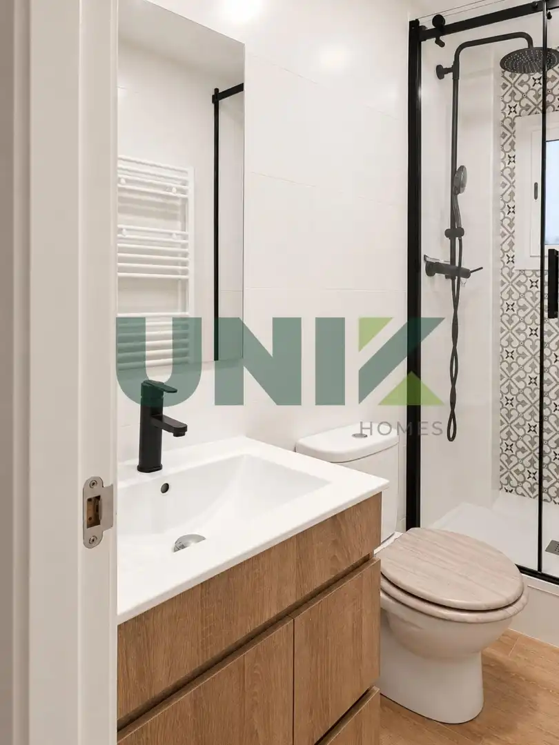 Badezimmer von Wohnung zum Verkauf in Barcelona