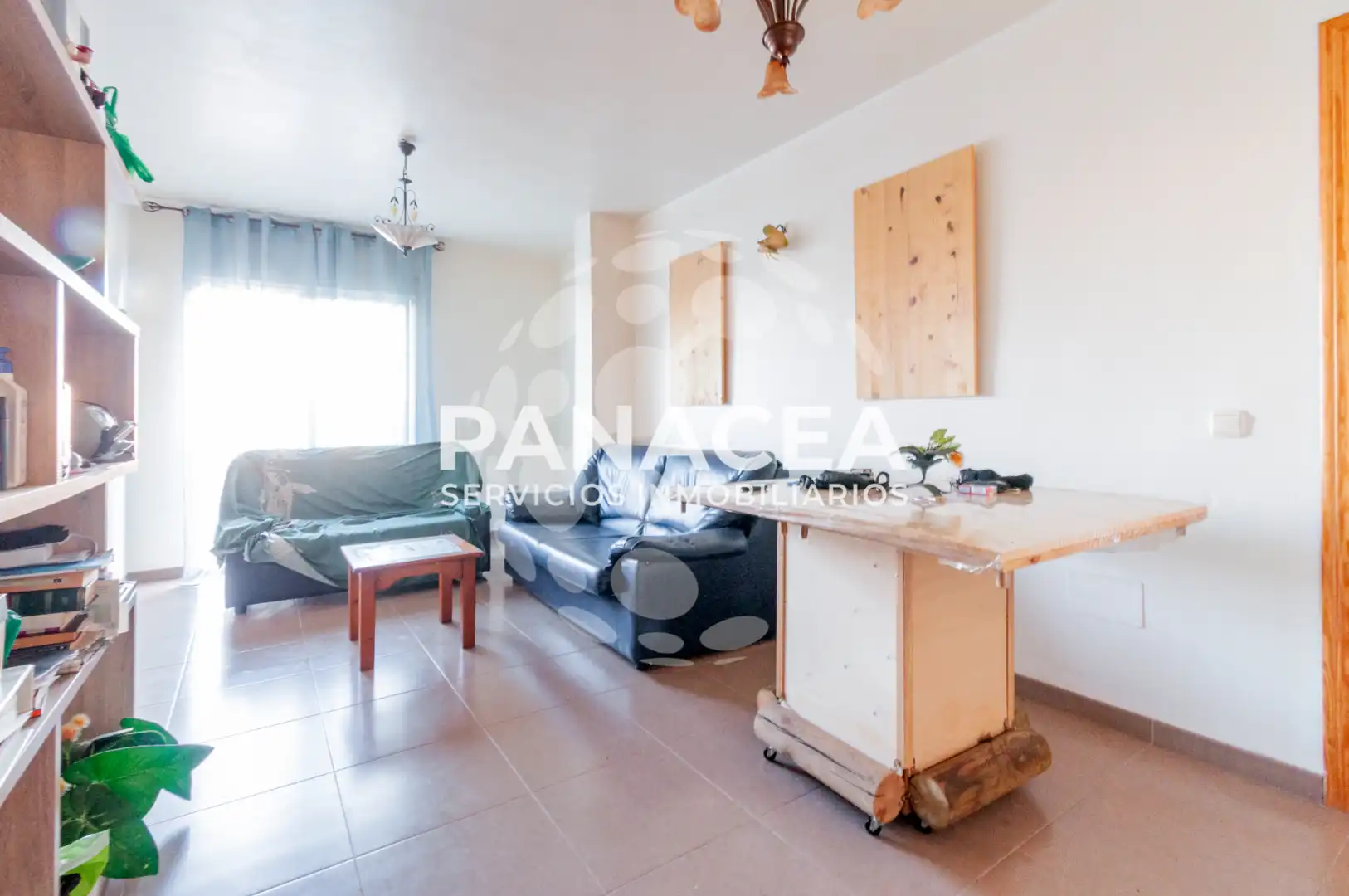 Piso en venta en Roquetas de Mar con Amueblado, Microondas y TV