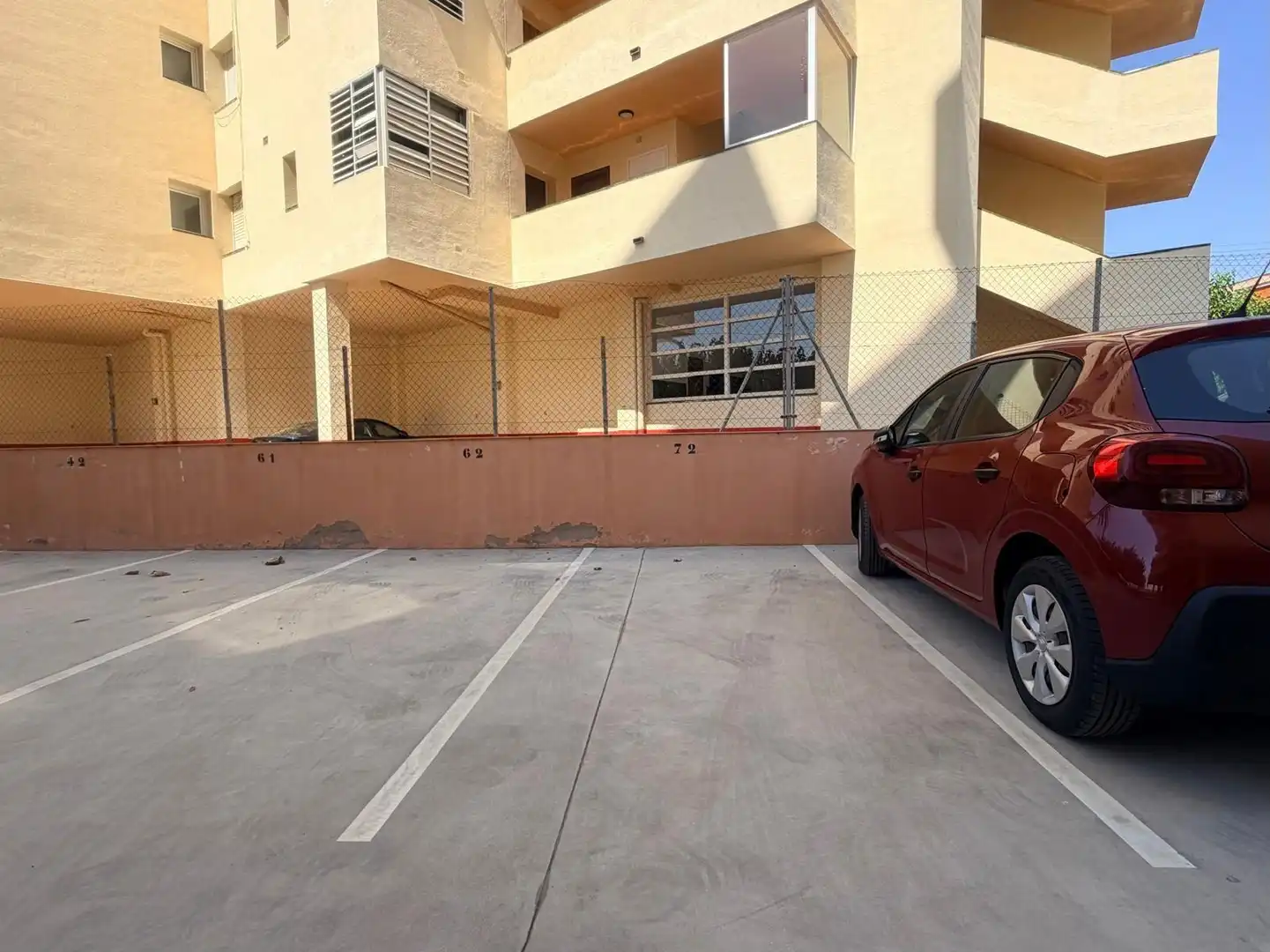 Parking de Piso en venta en Cunit con Jardín privado, Terraza y Trastero