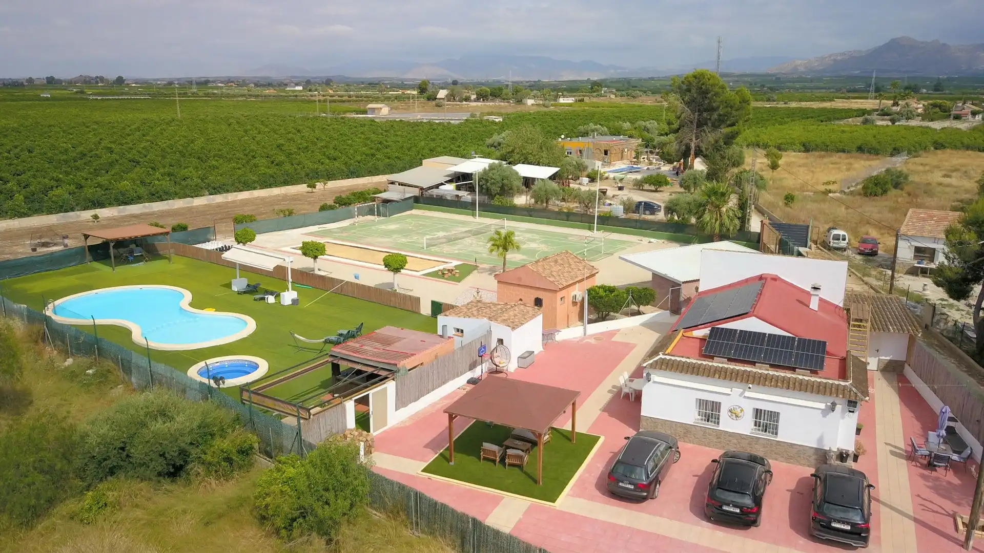 Country house with pool for sale in Benferri