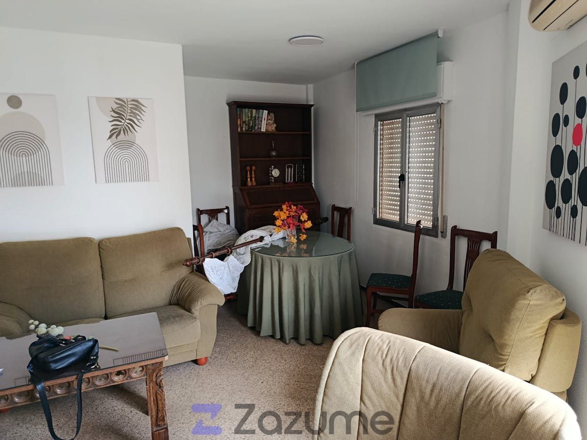 Living room of Flat for rent in  Sevilla Capital  with Air Conditioner, Terrace and Furnished