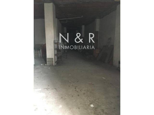 Local comercial en Alquiler en FRAY ROSENDO SALVADO en Ensanche - Sar