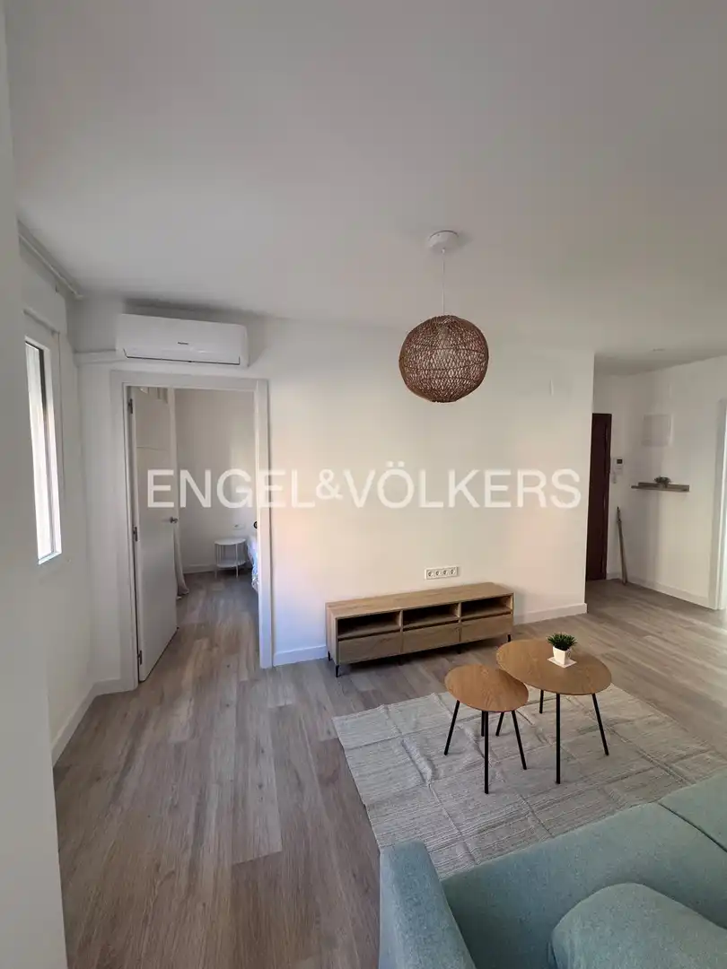 Flat with lift to rent in Algirós