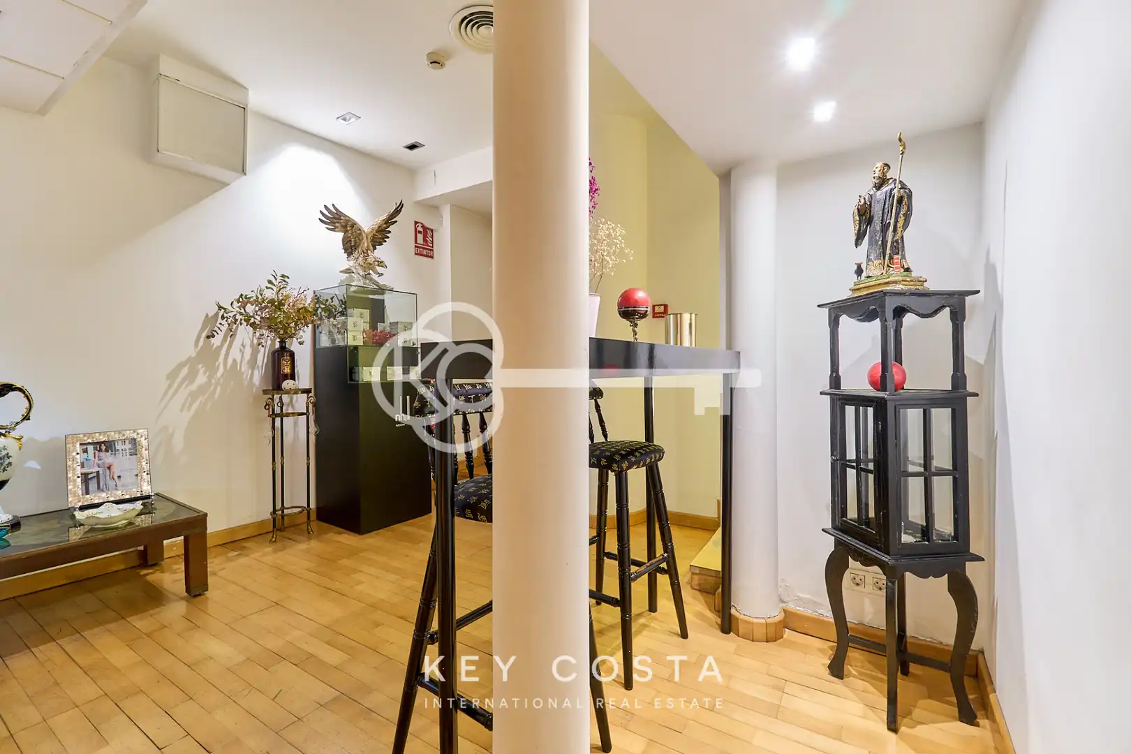 Local en venta en Alicante / Alacant con Amueblado, Alarma y Domótica