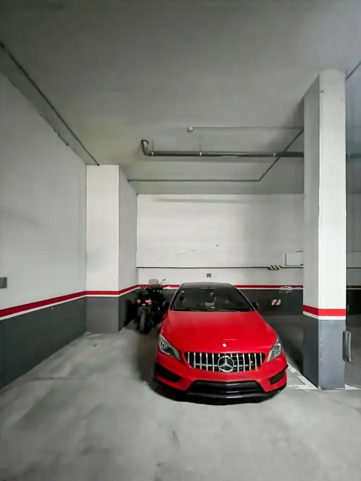 Parking de Ático en venta en Madrid con Aire acondicionado, Calefacción y Terraza