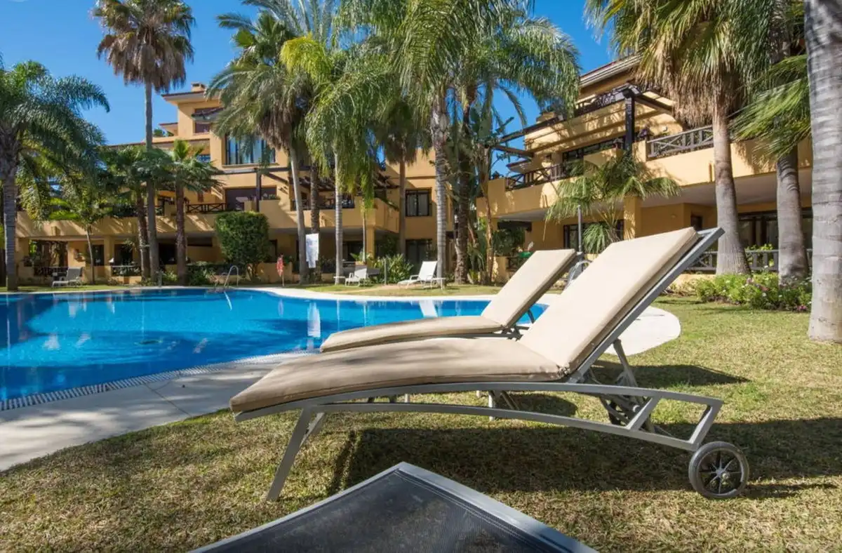 Xalet amb piscina en venda a Elviria - Cabopino, imagen 3