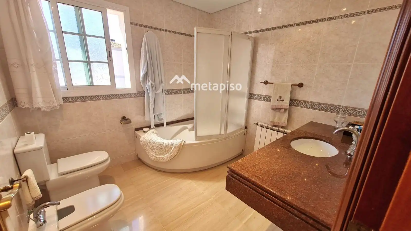 Bathroom of Houses for sale in Calafell  with Air Conditioner, Heating and Terrace