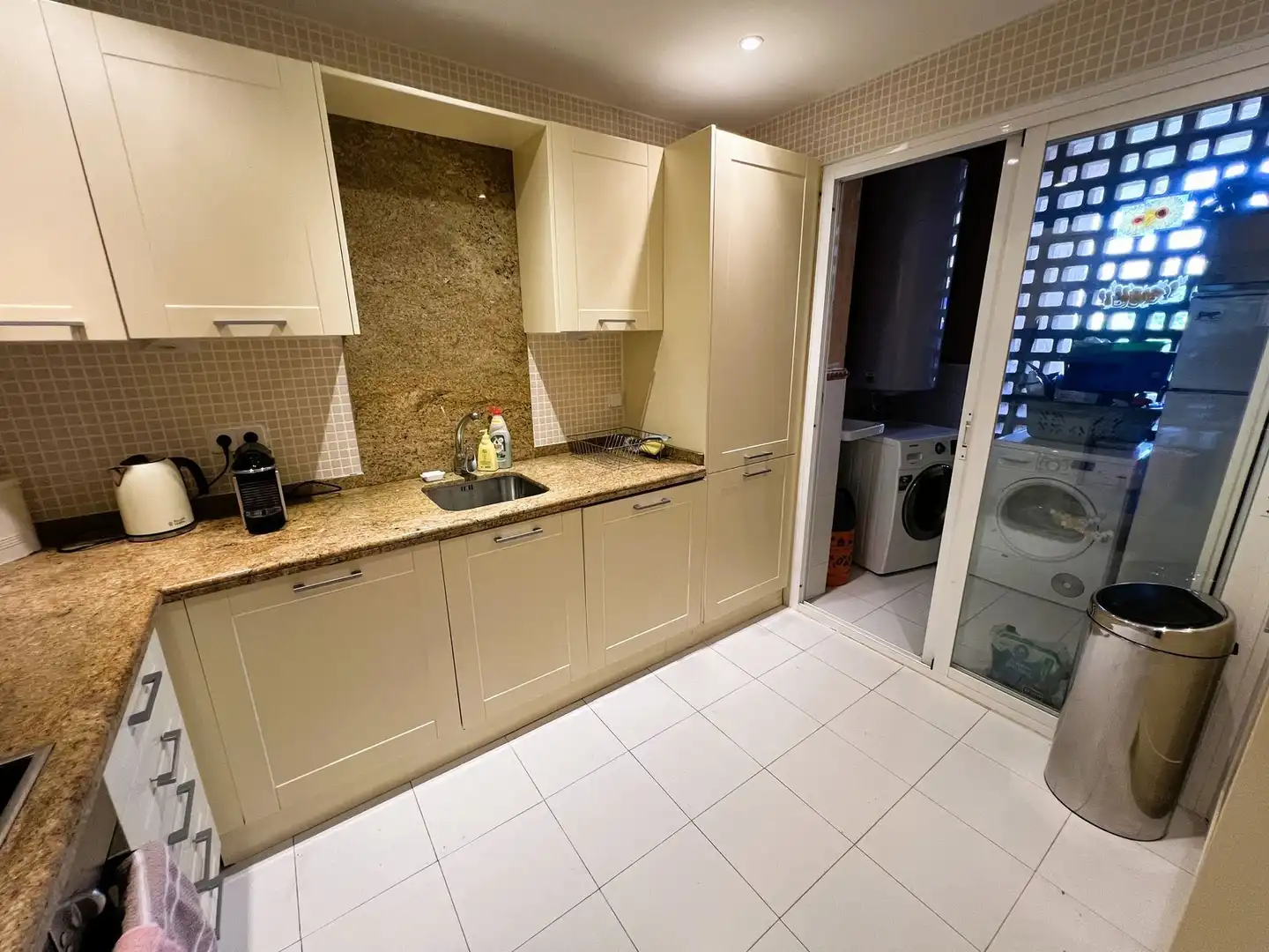 Apartment with pool for sale in Urbanizacion Cartuja del Golf 12, imagen 8