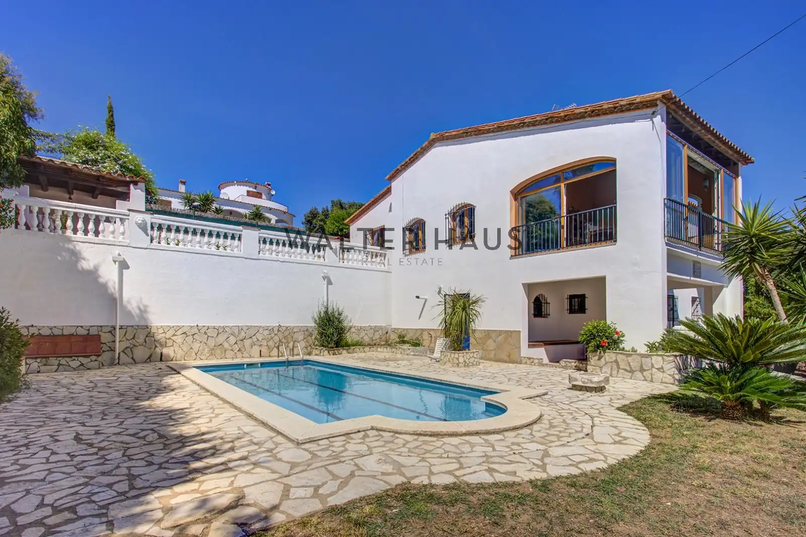 Chalet con terraza en venta en Avinguda Mas Santet