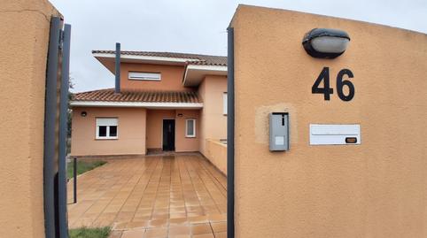 Foto 2 de Casa adosada en venta en Carrascal de Barregas, Salamanca