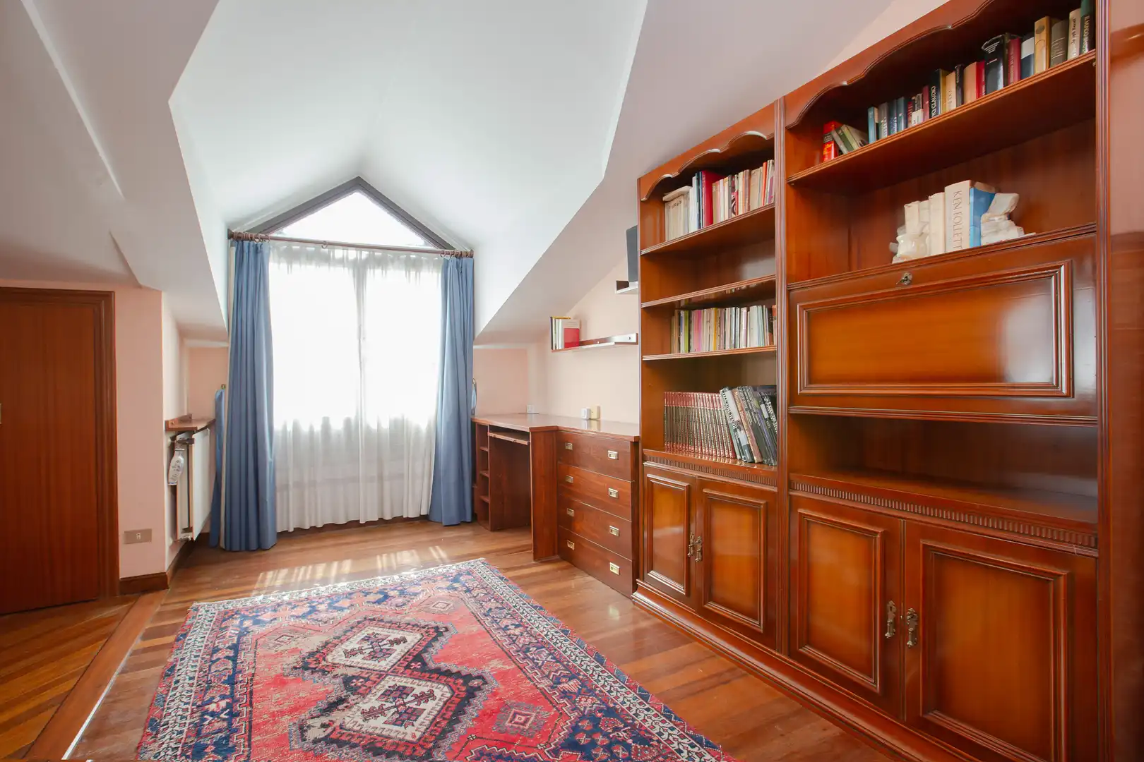 Bedroom of Flat for sale in Bilbao   with Air Conditioner, Heating and Parquet flooring
