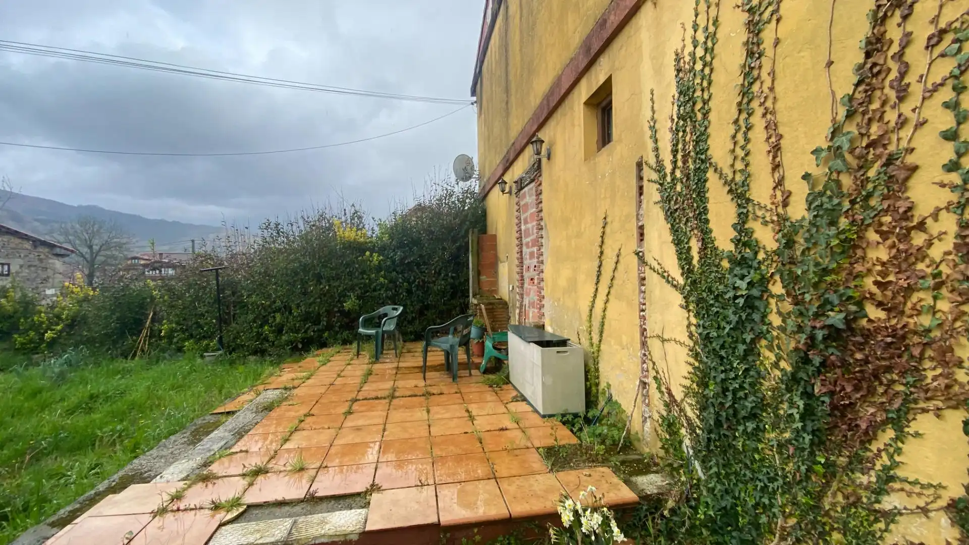 Jardín de Planta baja en venta en Ruente