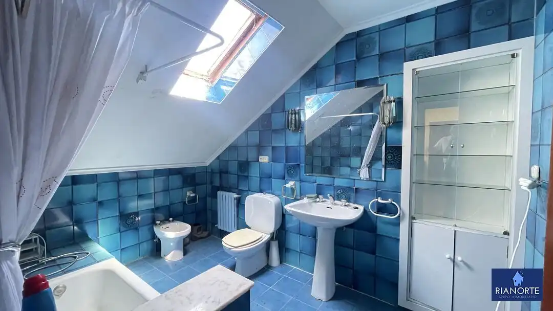 Bathroom of Houses for sale in Gozón  with Heating, Private garden and Storage room
