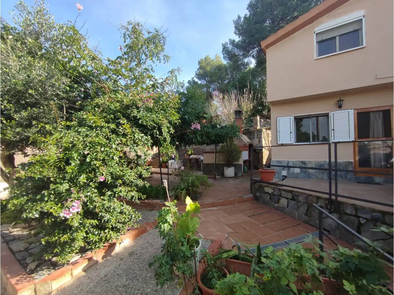 Chalet con jardín en venta en Calle ESTARTIT, imagen 3