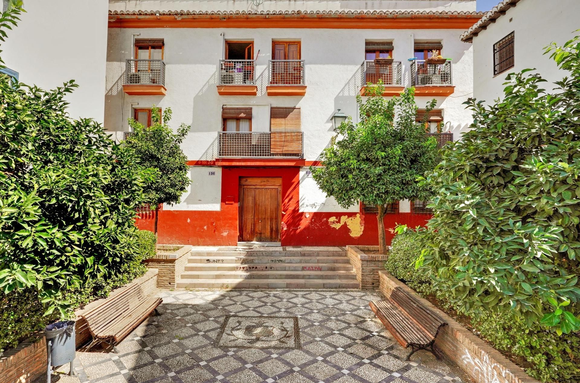Exterior view of Flat for sale in  Granada Capital  with Air Conditioner