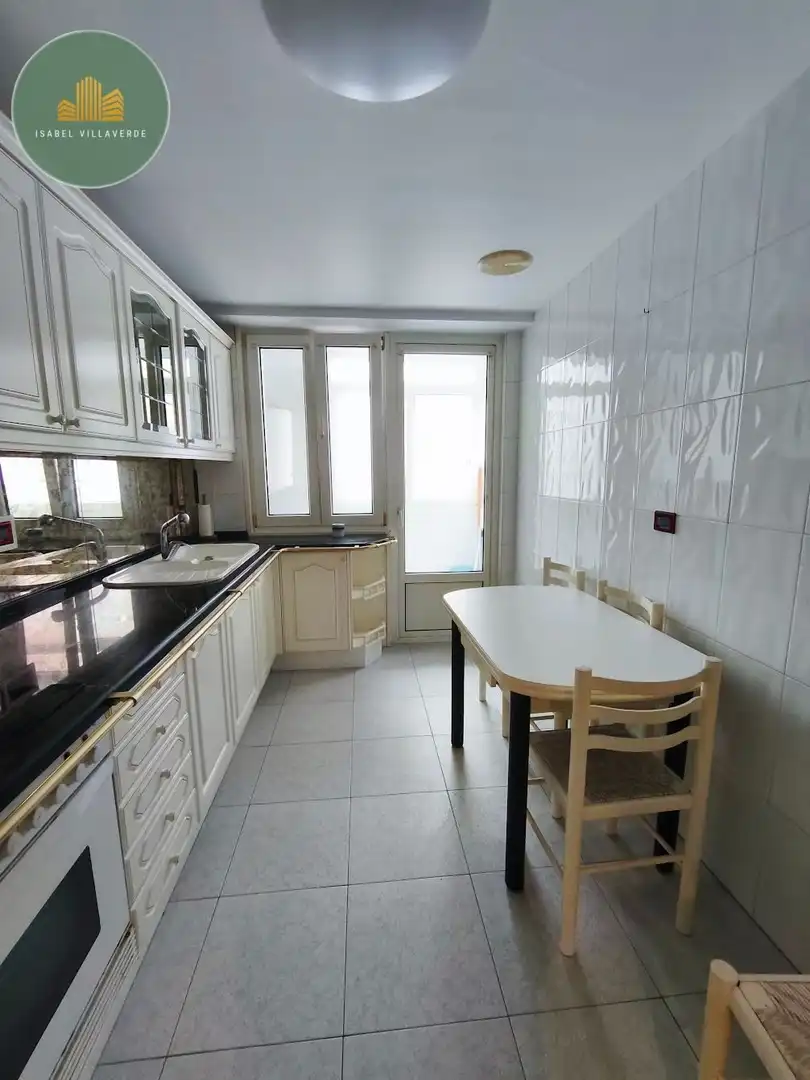 Küche von Wohnung zum Verkauf in A Coruña Capital  mit Heizung und Abstellraum