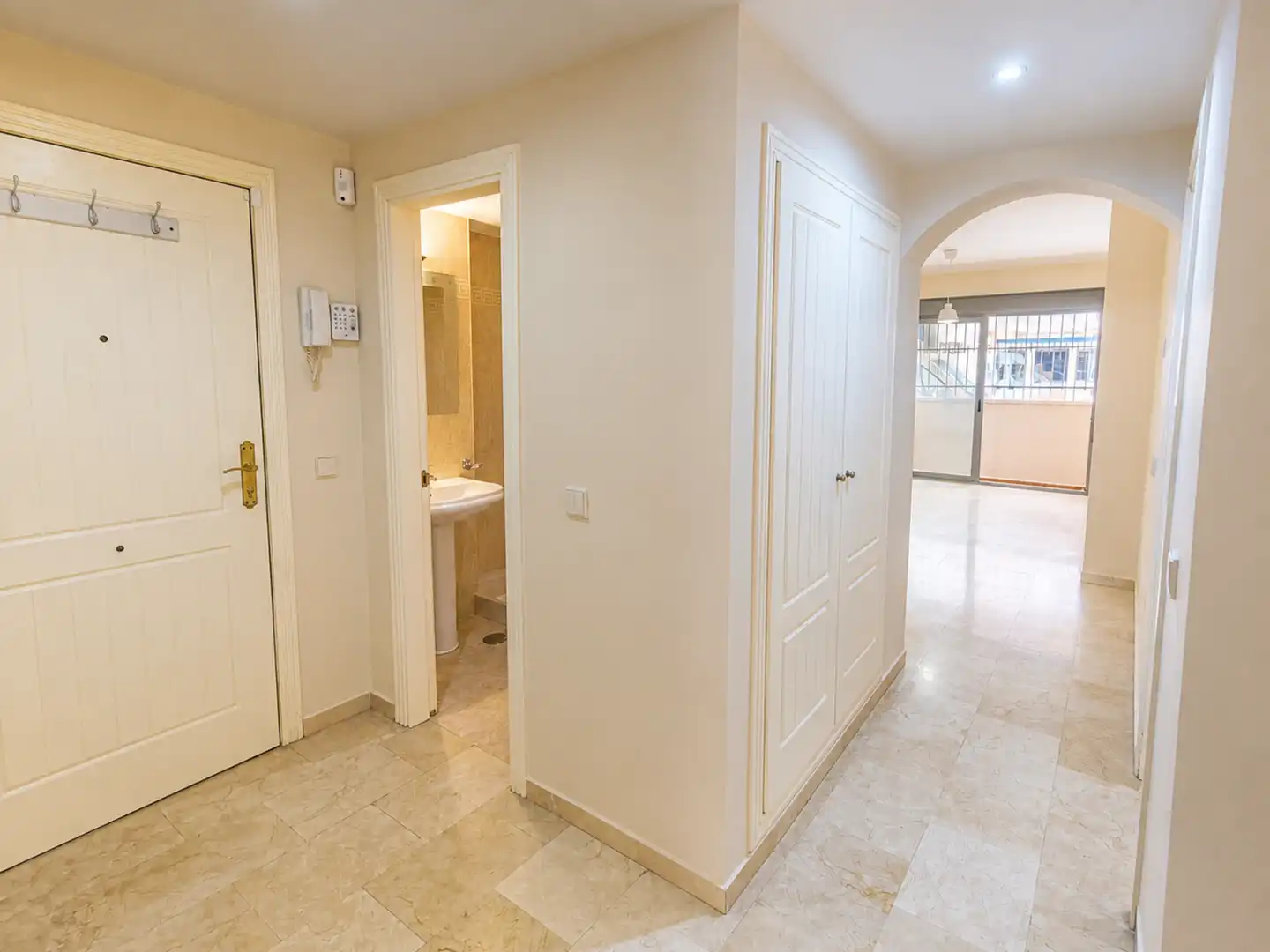 Apartments for sale in Marbella  with Air Conditioner, Terrace and Swimming Pool