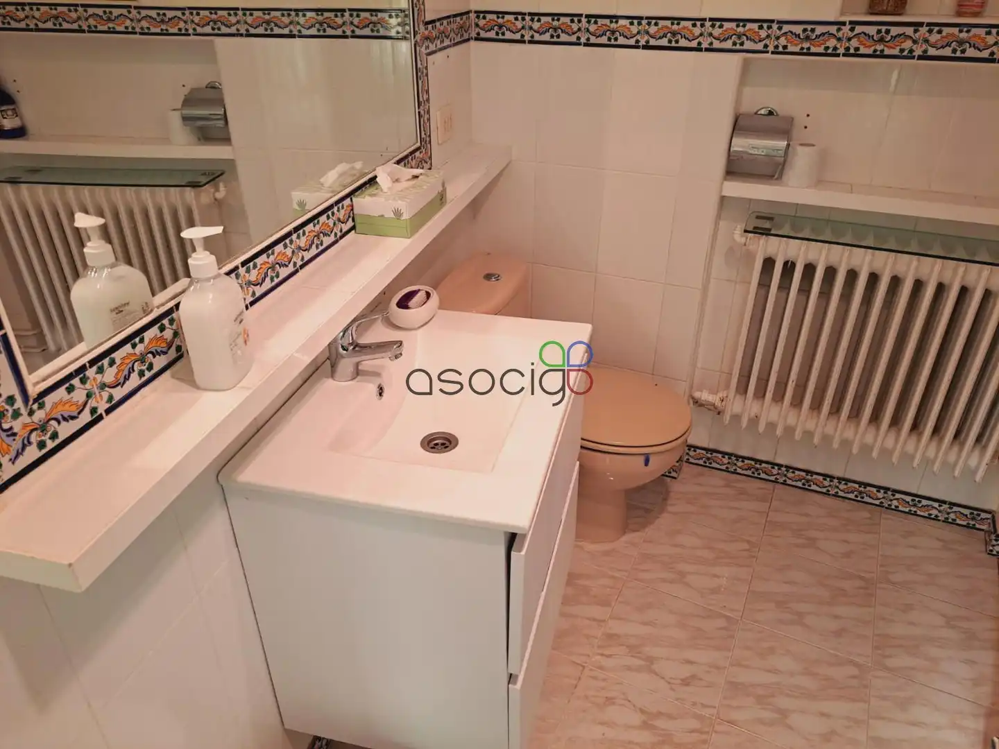 Bathroom of Flat for sale in Buendía  with Storage room