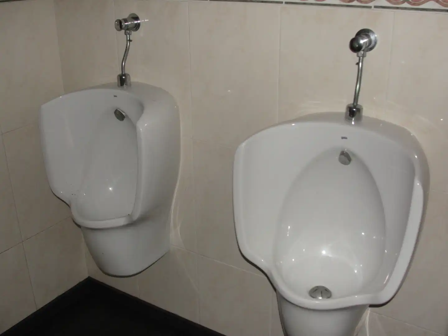 Bany de Local de lloguer en Ames amb Aire condicionat, Calefacció i Parquet