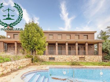 Villa con piscina in vendita a Pedrezuela