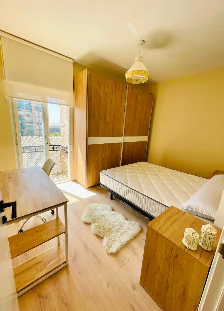 Bedroom of Flat for rent in Granada  with Air Conditioner, Heating and Parquet flooring