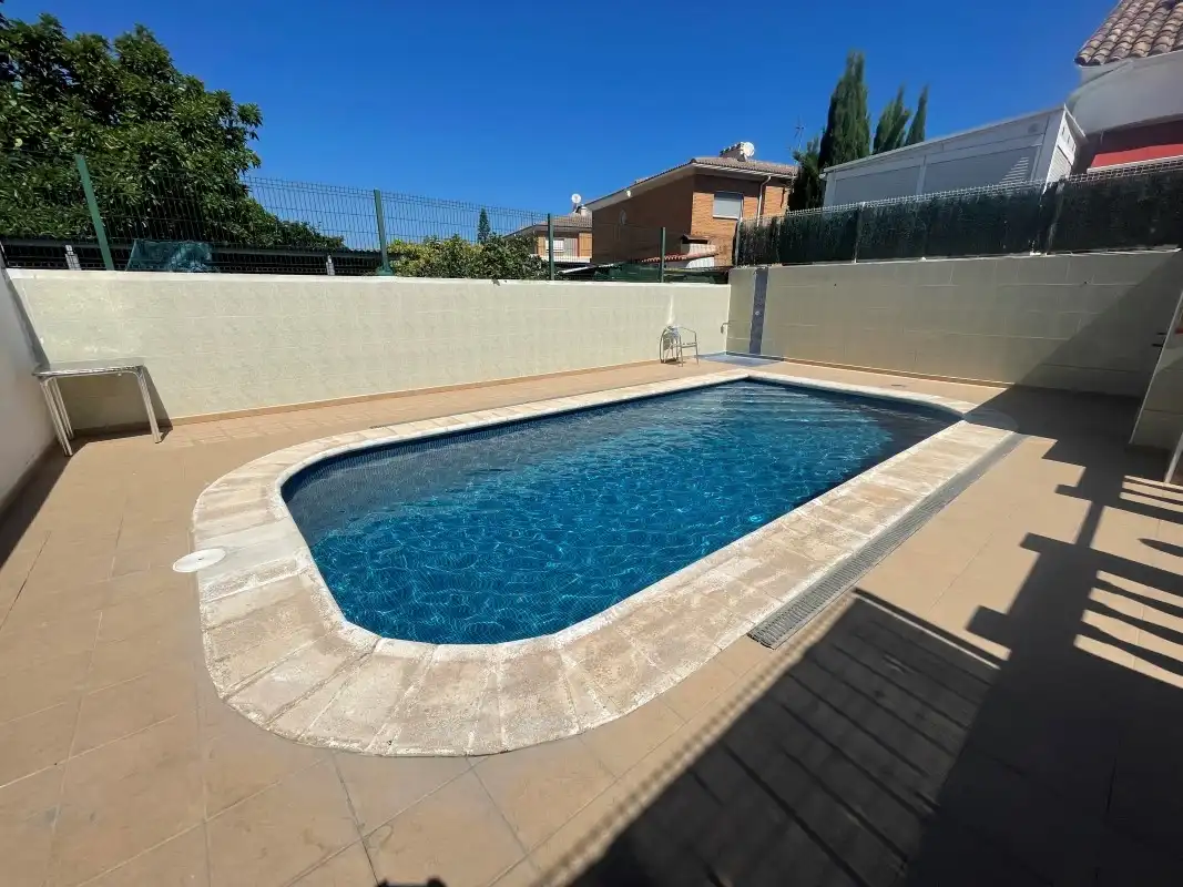 Piscina de Casa o xalet en venda en Gandia amb Aire condicionat, Jardí privat i Terrassa