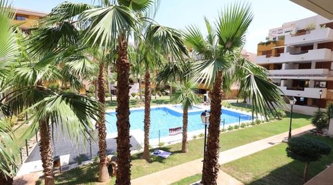 Foto 2 de Apartamento de alquiler en Calle Ciclon, Punta Prima, Torrevieja