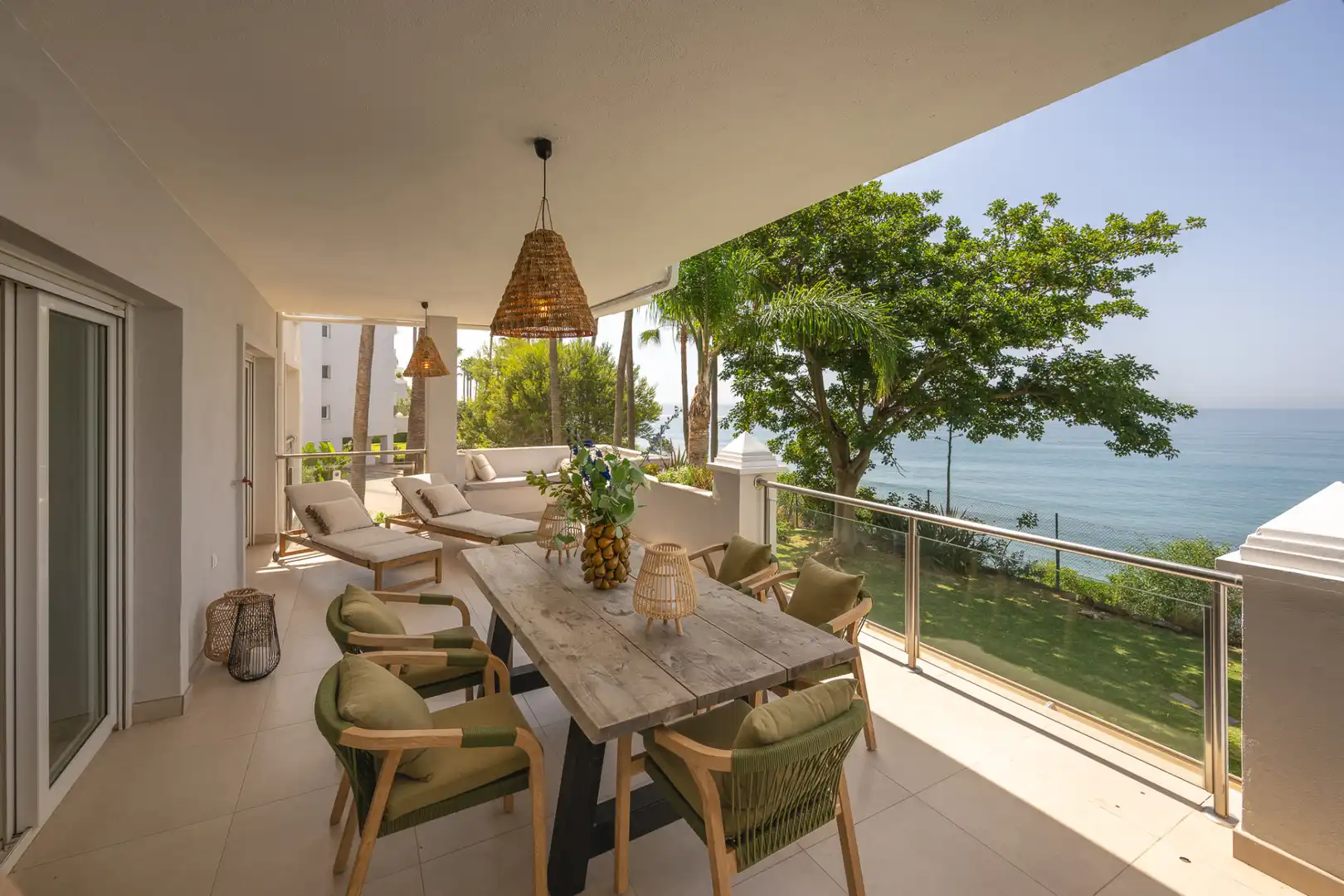 Apartament amb terrassa en venda a Estepona Pueblo