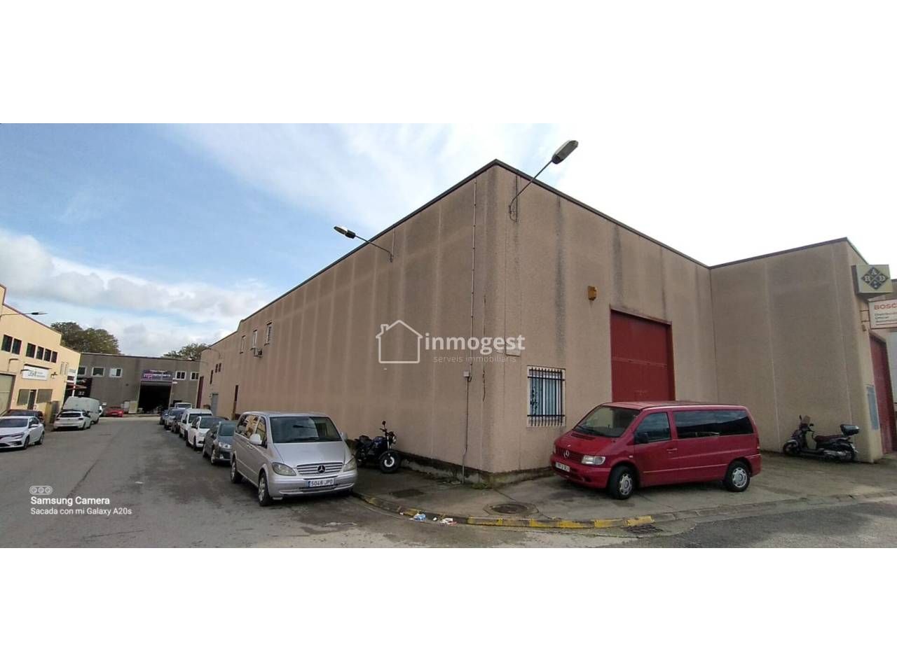 Exterior view of Industrial buildings for sale in Girona Capital