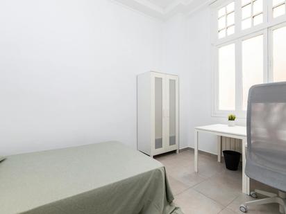 Bedroom of Flat to share in  Valencia Capital  with Heating, Furnished and Washing machine