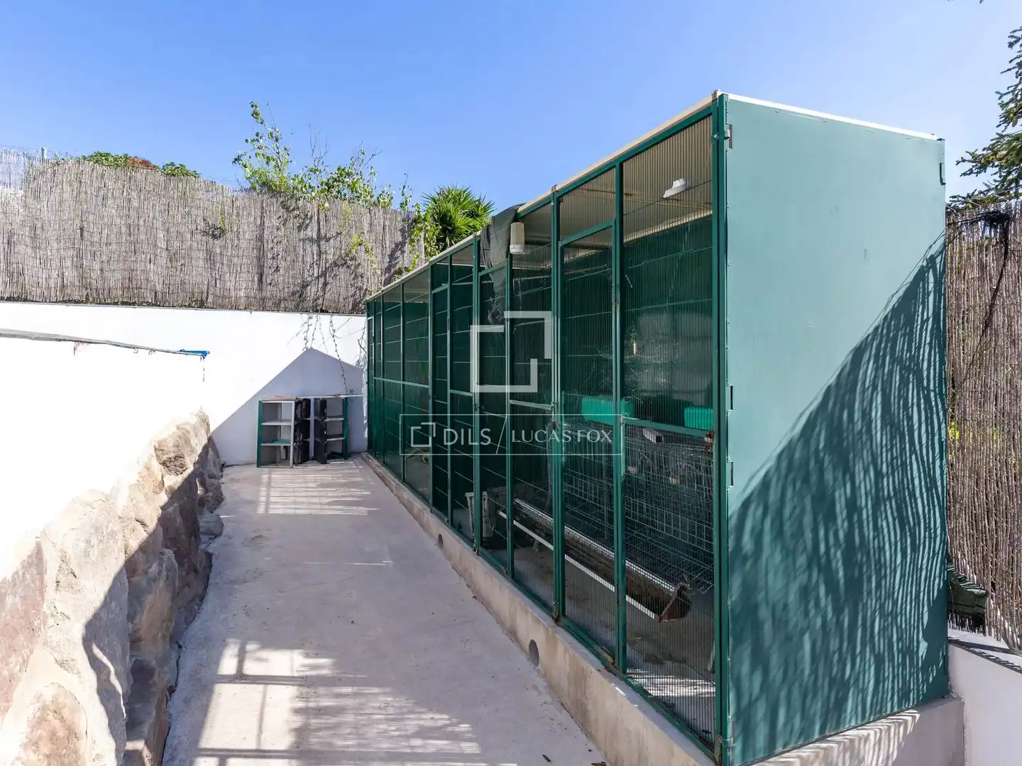 Vista exterior de Casa o xalet en venda en Vallirana, Barcelona