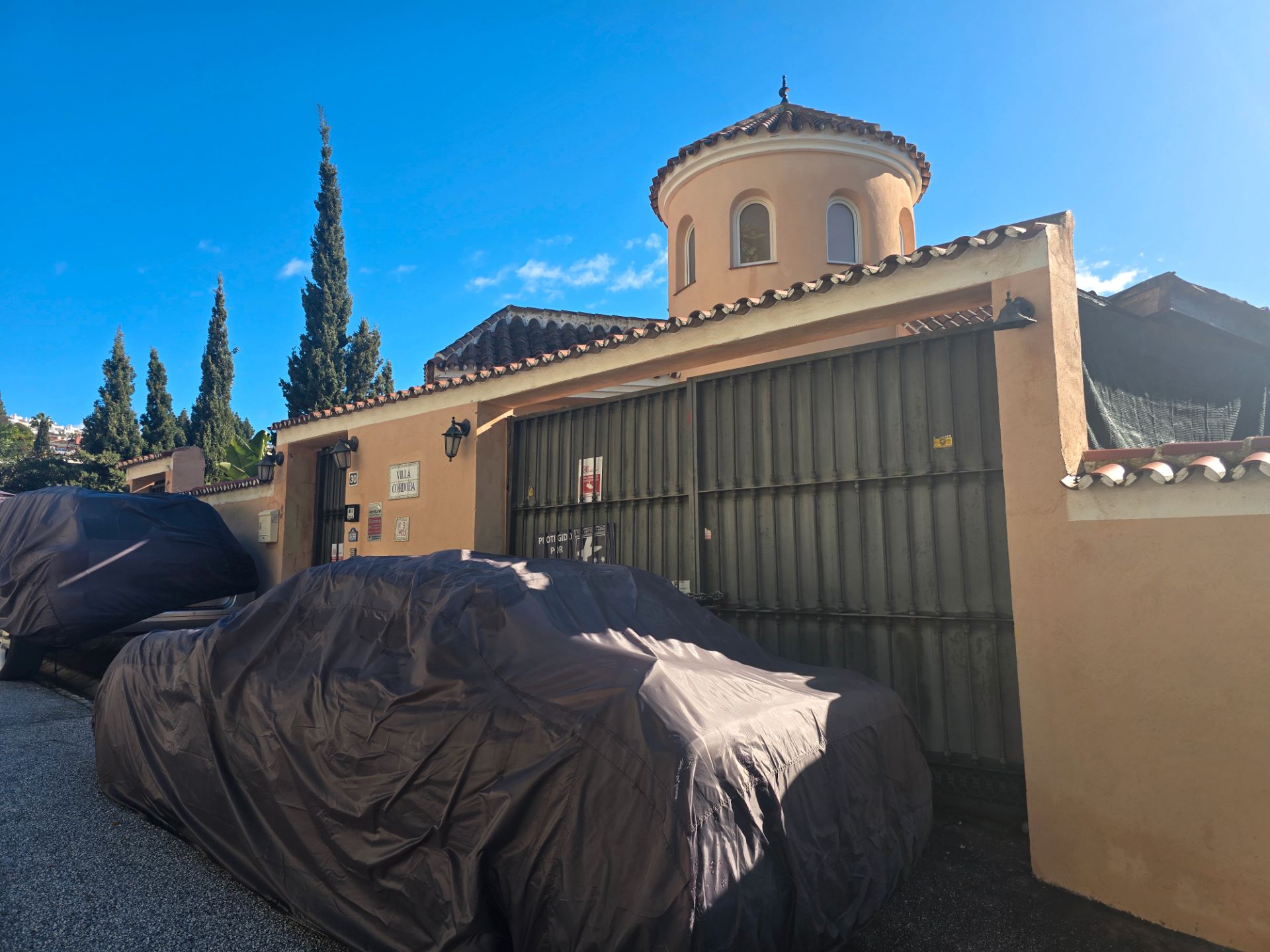 Vista exterior de Casa o xalet en venda en Mijas amb Aire condicionat, Calefacció i Jardí privat