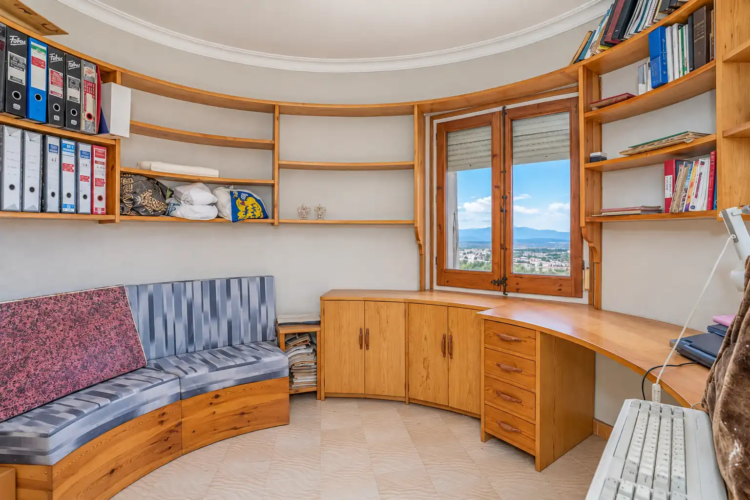 Detached house with terrace for sale in Carrer Víctor Català, imagen 44
