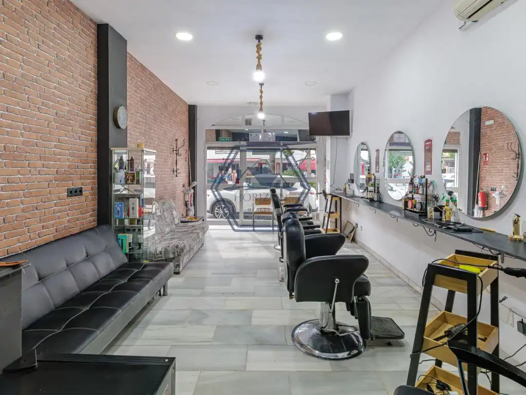 Locale commerciale in vendita a Calle Doctor Esteban San Mateo, imagen 4