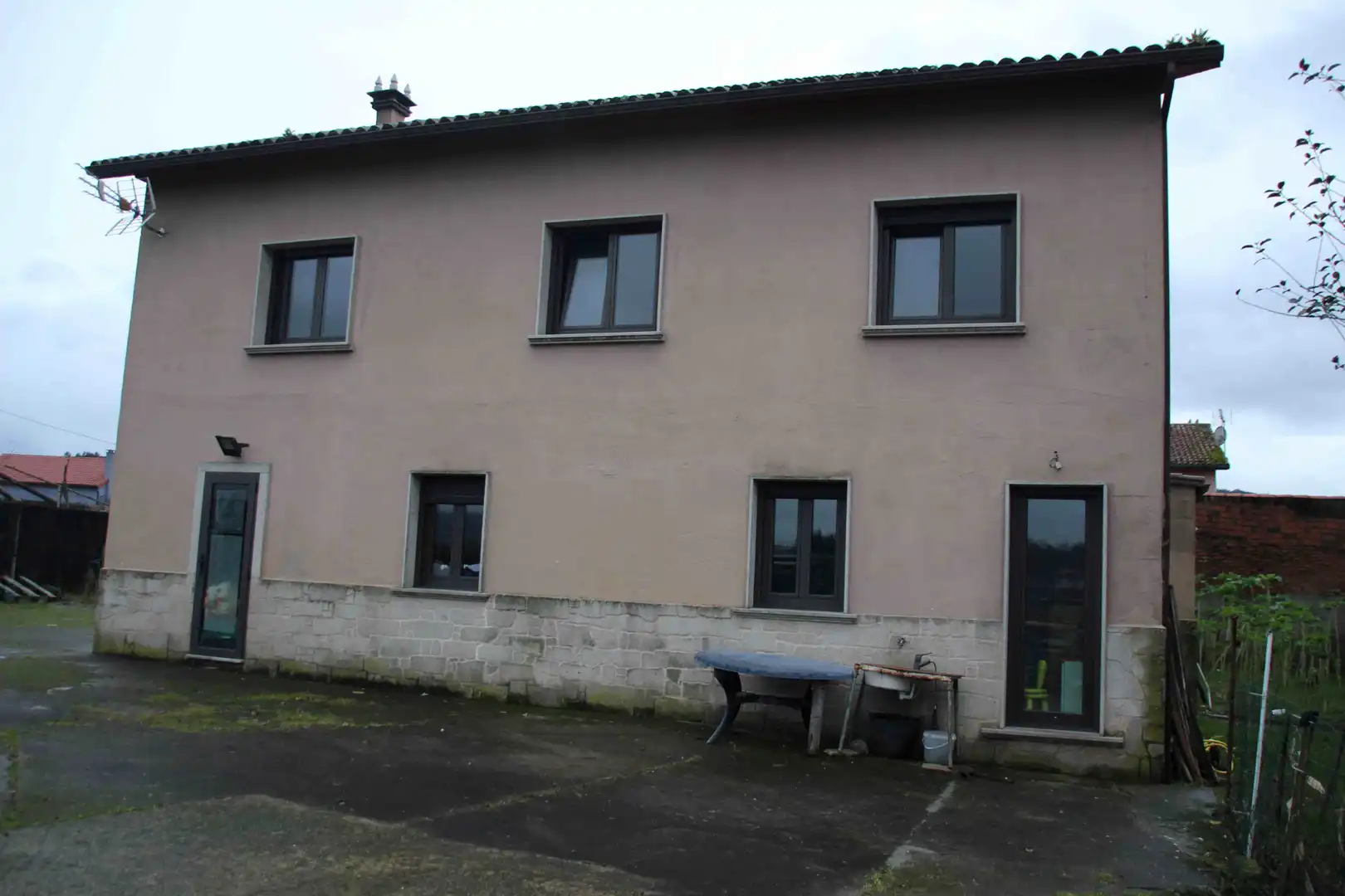Vista exterior de Casa o chalet en venta en Valga con Jardín privado, Trastero y Amueblado