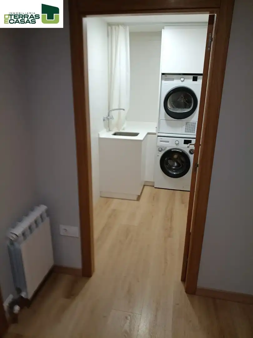 Flat for rent in Pontevedra Capital   with Heating, Storage room and Furnished